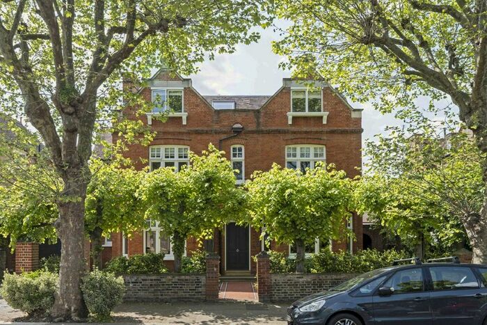 6 Bedroom Detached House To Rent In Gwendolen Avenue, London, SW15