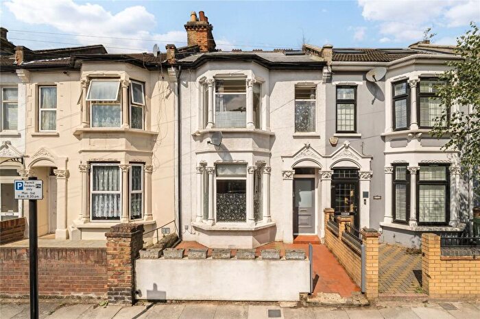 3 Bedroom Terraced House To Rent In Liddington Road, Stratford, London, E15