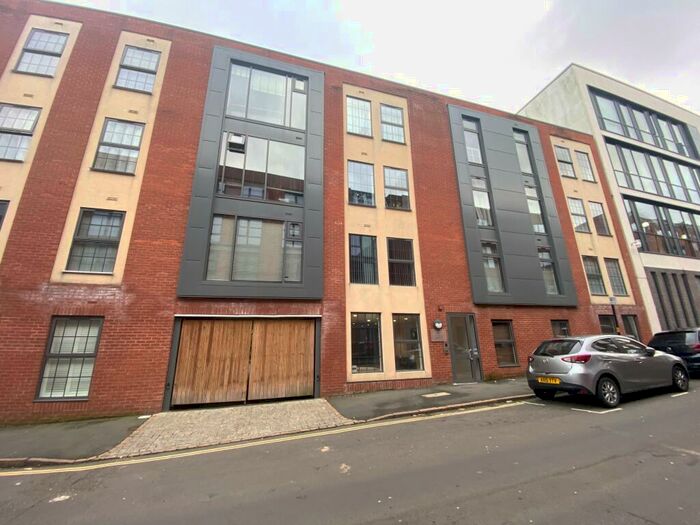 2 Bedroom Apartment To Rent In The Foundry, B1