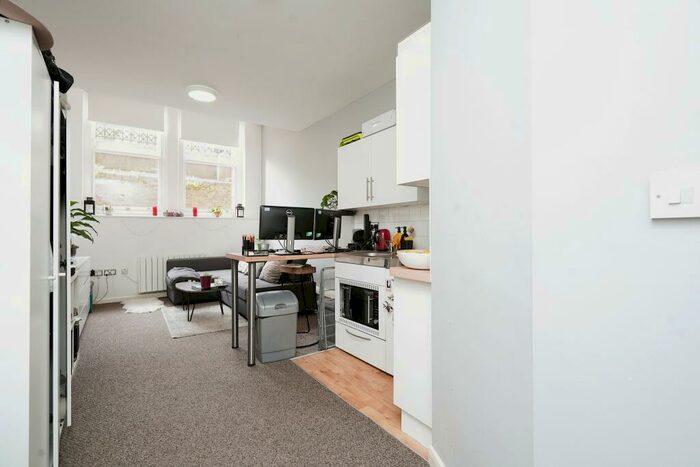 Apartment To Rent In The Technical, Adelaide Road, E10