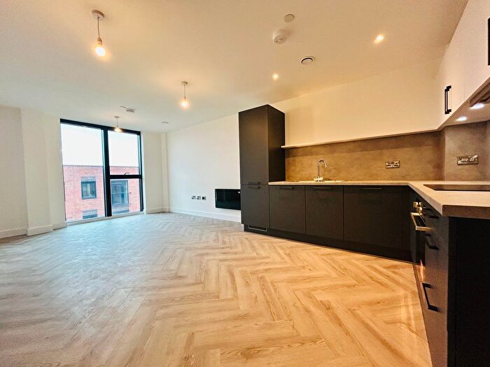 2 Bedroom Flat To Rent In Castleward Boulevard, Derby, DE1