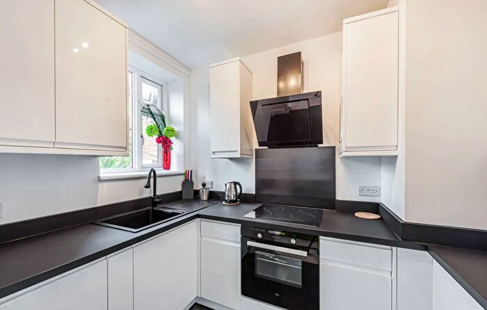 1 Bedroom Flat To Rent In Greville Place, St Johns Wood, London, NW6