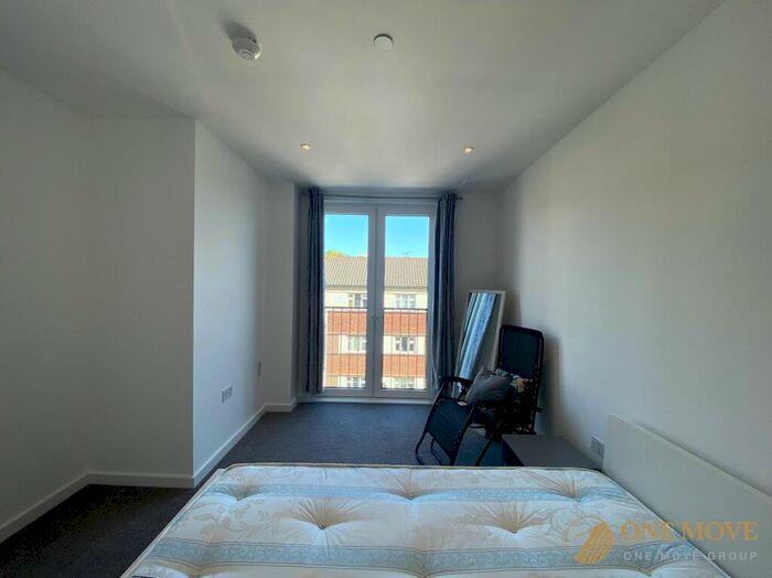 1 Bedroom Flat To Rent In Georgette Apartments, The Silk District, E1