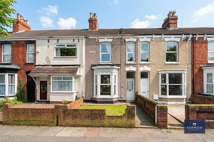 2 Bedroom Terraced House For Sale In Hainton Avenue, Grimsby, DN32