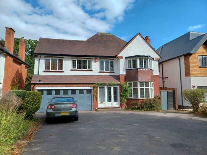 5 Bedroom House To Rent In Silhill Hall Road, Solihull, B91