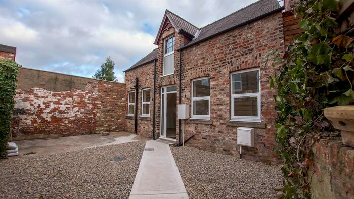 1 Bedroom Mews To Rent In Briggs Street, York, YO31