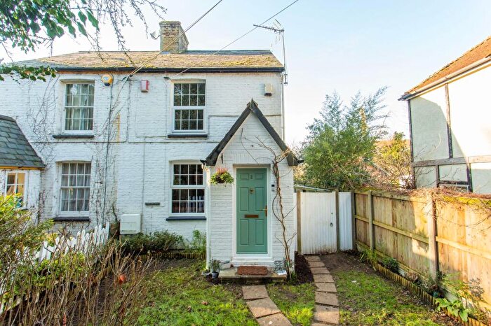 2 Bedroom Cottage For Sale In Park Lane, Preston, CT3