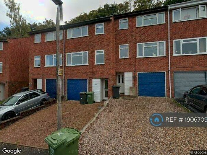 3 Bedroom Semi-Detached House To Rent In Brecknell Rise, Kidderminster, DY10