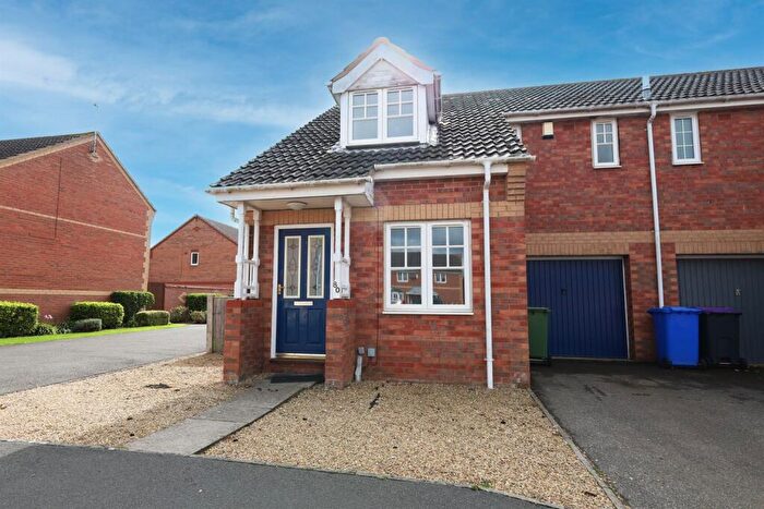 3 Bedroom End Of Terrace House For Sale In Smalley Road, PE21