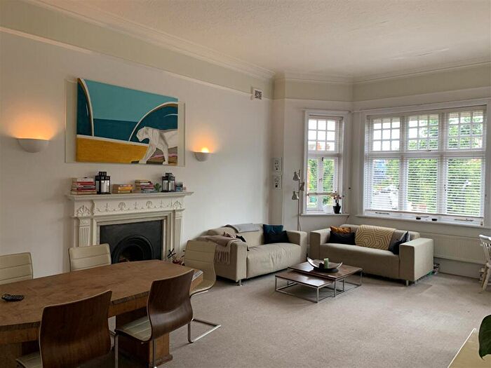 1 Bedroom Property To Rent In Crediton Hill, West Hampstead, NW6