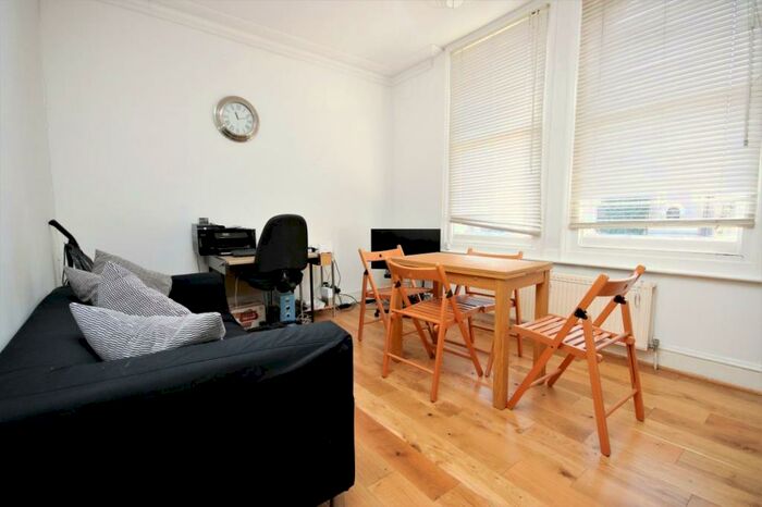 2 Bedroom Flat To Rent In Mount Pleasant Villas, Finsbury Park, N4