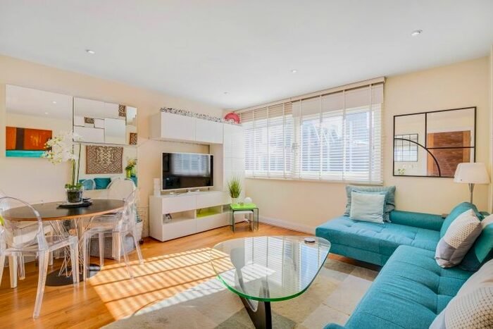 2 Bedroom Flat To Rent In Clerkenwell Road, London, EC1M