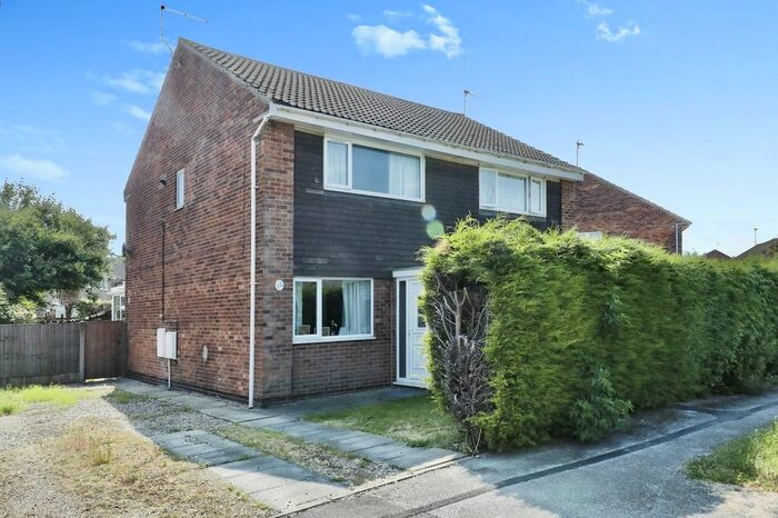 2 Bedroom Semi-Detached House To Rent In Wentworth Way, Dinnington, Sheffield, South Yorkshire, S25