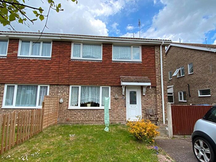 2 Bedroom End Of Terrace House To Rent In Leyburne Road, Dover, Kent, CT16