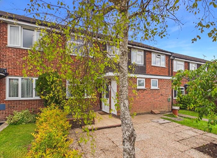 3 Bedroom Terraced House For Sale In Estover Way, Chinnor, Oxfordshire, OX39