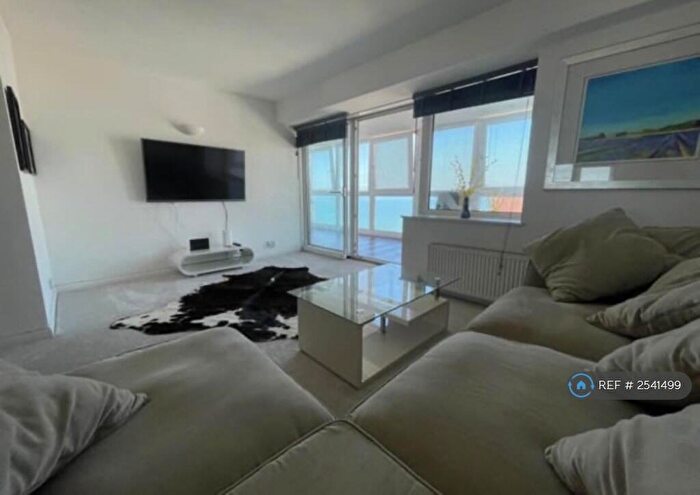 2 Bedroom Penthouse To Rent In Includes All Bills, Brighton, BN1