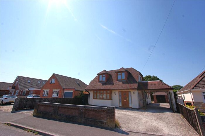 4 Bedroom Detached House To Rent In Heckford Road, Corfe Mullen, Wimborne, Dorset, BH21