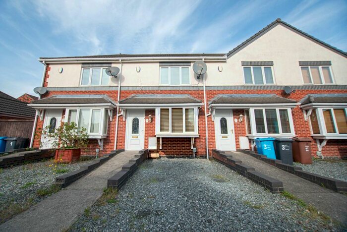 2 Bedroom Terraced House To Rent In Tara Court, Hull, HU5