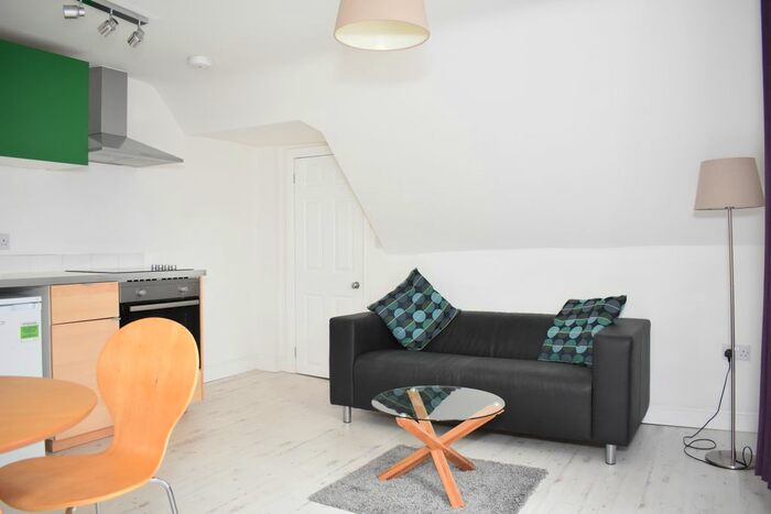 1 Bedroom Flat To Rent In Nantwich Road, Crewe, CW2