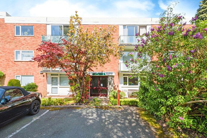 2 Bedroom Flat To Rent In Foley Road East, Sutton Coldfield, B74