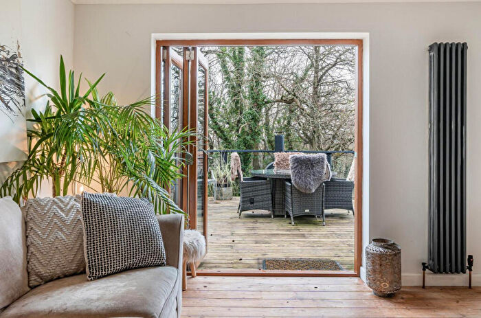4 Bedroom Detached House For Sale In Nadderwater, Devon, EX4