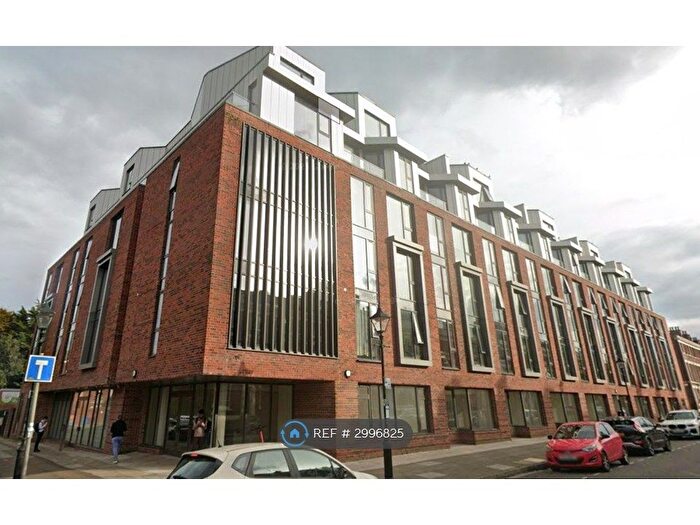 2 Bedroom Flat To Rent In Falkner Place, Liverpool, L8