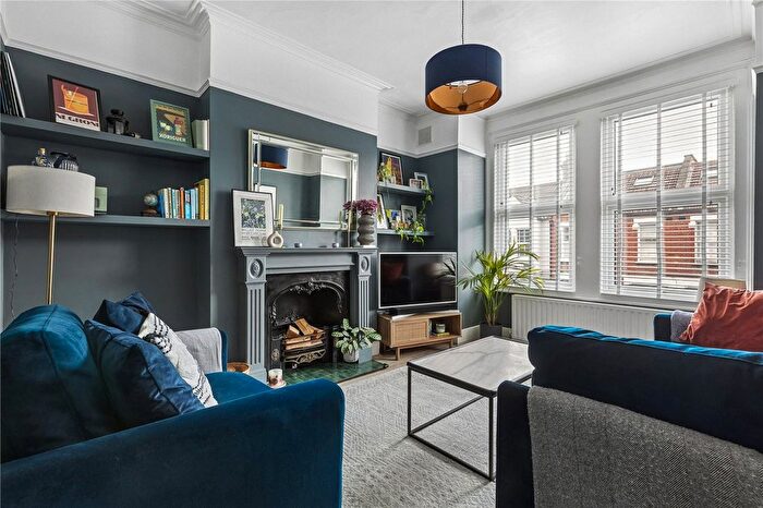 4 Bedroom Maisonette For Sale In Briscoe Road, London, SW19