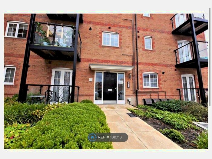 2 Bedroom Flat To Rent In Scots Pine Way, Didcot OX11