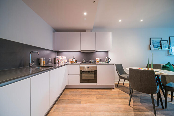 1 Bedroom Flat To Rent In Three Colts Lane, London, E2