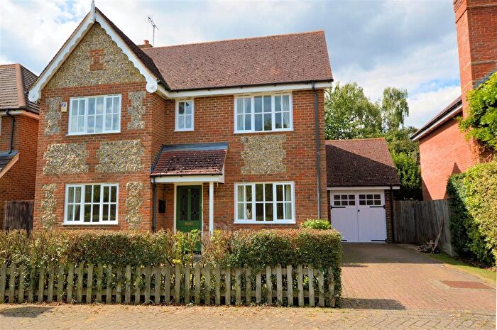 4 Bedroom Detached House To Rent In Curlys Way, Swallowfield, Reading, Berkshire, RG7