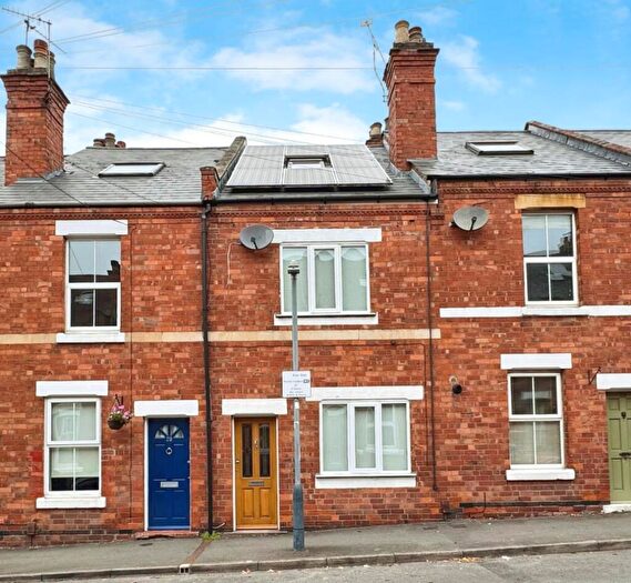 3 Bedroom Terraced House For Sale In Albert Street, Warwick, CV34
