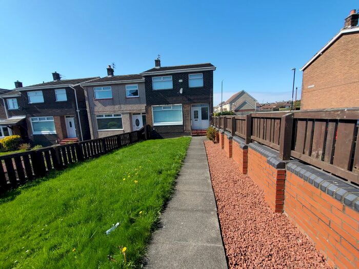 3 Bedroom Semi-Detached House To Rent In Kinghorn Square, Sunderland, SR5