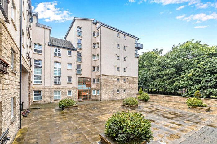 2 Bedroom Flat For Sale In / Springfield Street, Leith, Edinburgh, EH6