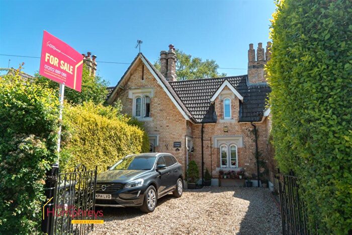 3 Bedroom Terraced House For Sale In Poole Lane, Bournemouth, BH11