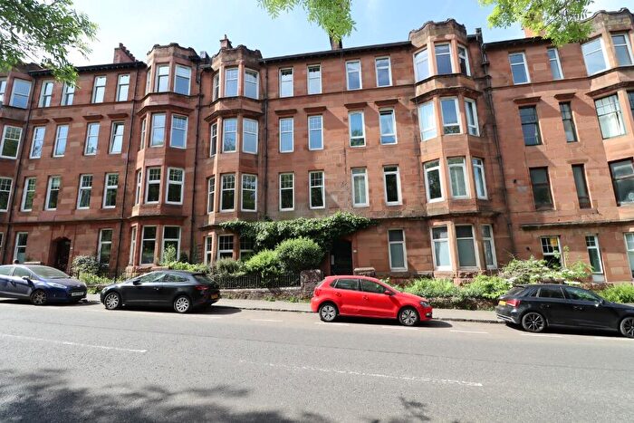 2 Bedroom Flat To Rent In Langside Avenue, Shawlands, Glasgow, G41