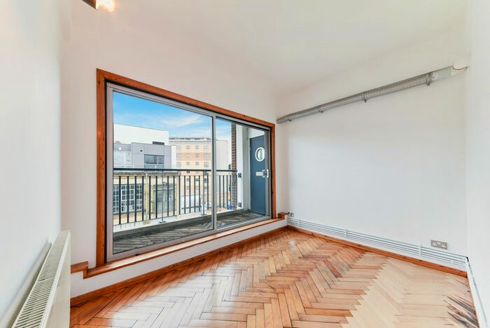 2 Bedroom Flat To Rent In Tudor Grove, London, E9