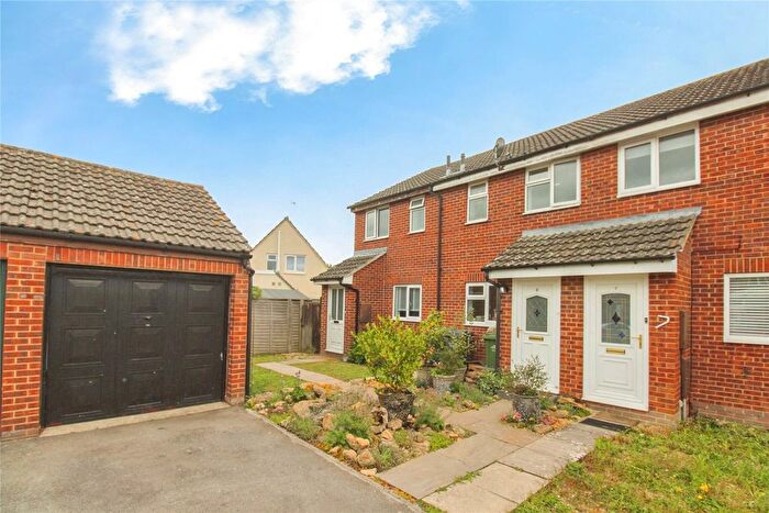 2 Bedroom End Of Terrace House For Sale In Spencer Close, Melksham, SN12