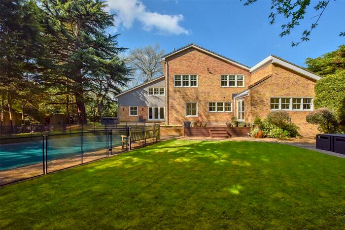 5 Bedroom Detached House To Rent In Bray Road, Bray, Maidenhead, Berkshire, SL6