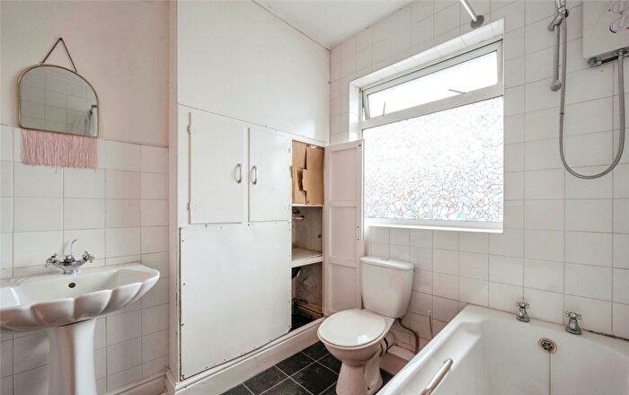 3 Bedroom Terraced House For Sale In Queens Road, Carcroft, Doncaster, DN6