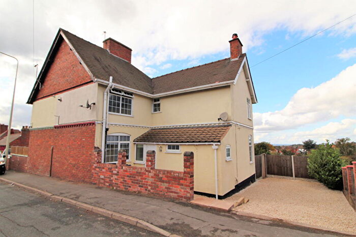 2 Bedroom Semi Detached House For Sale In Deepdale Lane, Lower Gornal, DY3