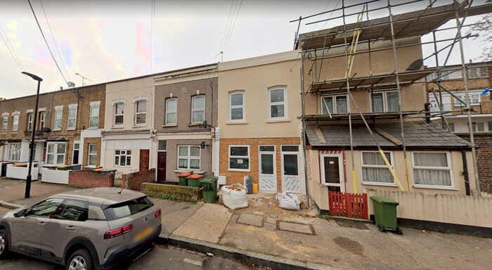 3 Bedroom Terraced House To Rent In Station Road, Forest Gate, London E7