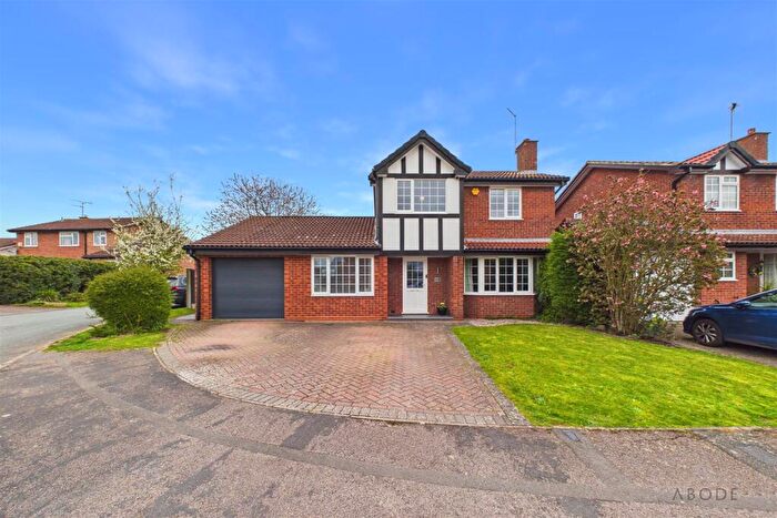 4 Bedroom Detached House For Sale In Longbow Close, Stretton, Burton-On-Trent, DE13
