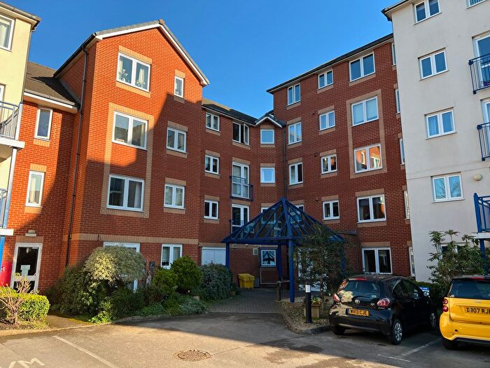 1 Bedroom Flat For Sale In Beach Road, Weston-Super-Mare, BS23