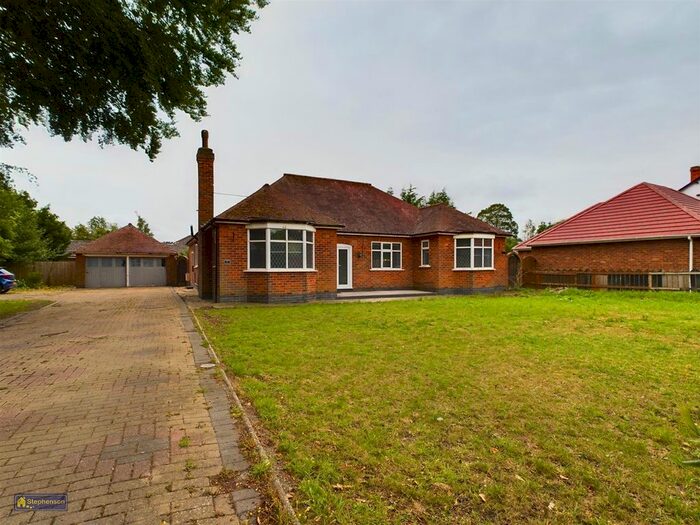 4 Bedroom Bungalow To Rent In Newgate Street, Cottingham, HU16