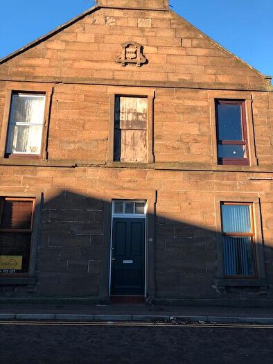 2 Bedroom Flat To Rent In Dishlandtown Street, Arbroath, Angus, DD11
