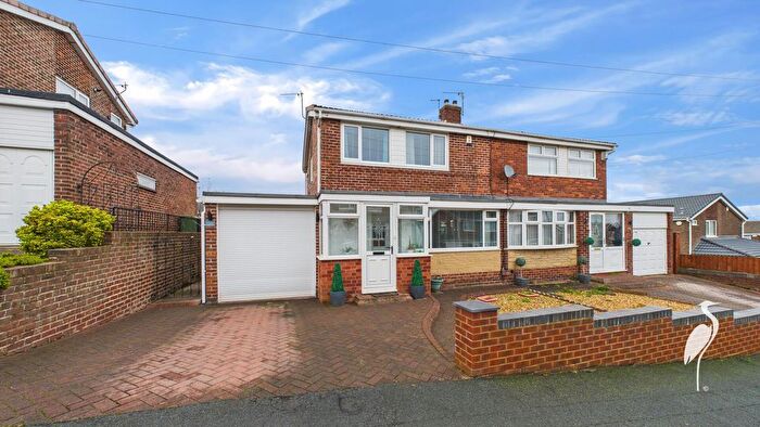 3 Bedroom Semi Detached House For Sale In Vicarage Close, Silksworth, Sunderland, SR3