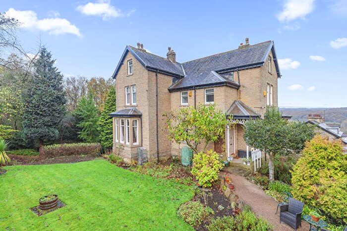 6 Bedroom Character Property For Sale In Briar Garth, Shipley, BD18