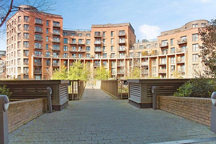 1 Bedroom Flat For Sale In Whitestone Way, Croydon, CR0