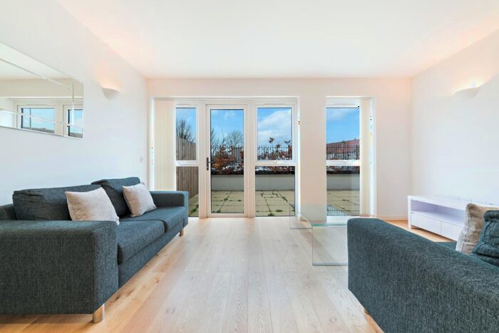 1 Bedroom Flat To Rent In Waddon House, Stafford Road, Waddon, Croydon, CR0