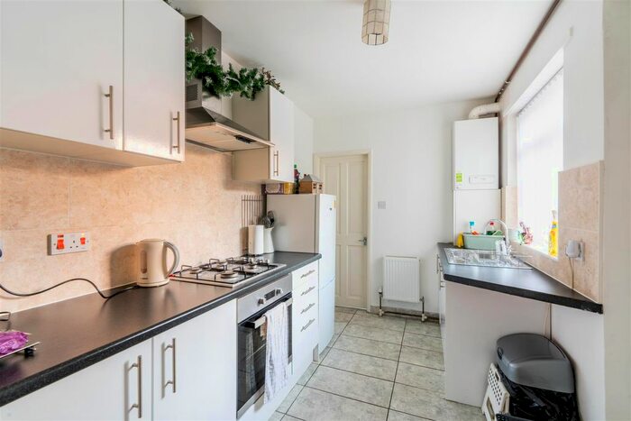 2 Bedroom Property To Rent In Station Road, Gosforth, Newcastle Upon Tyne NE3